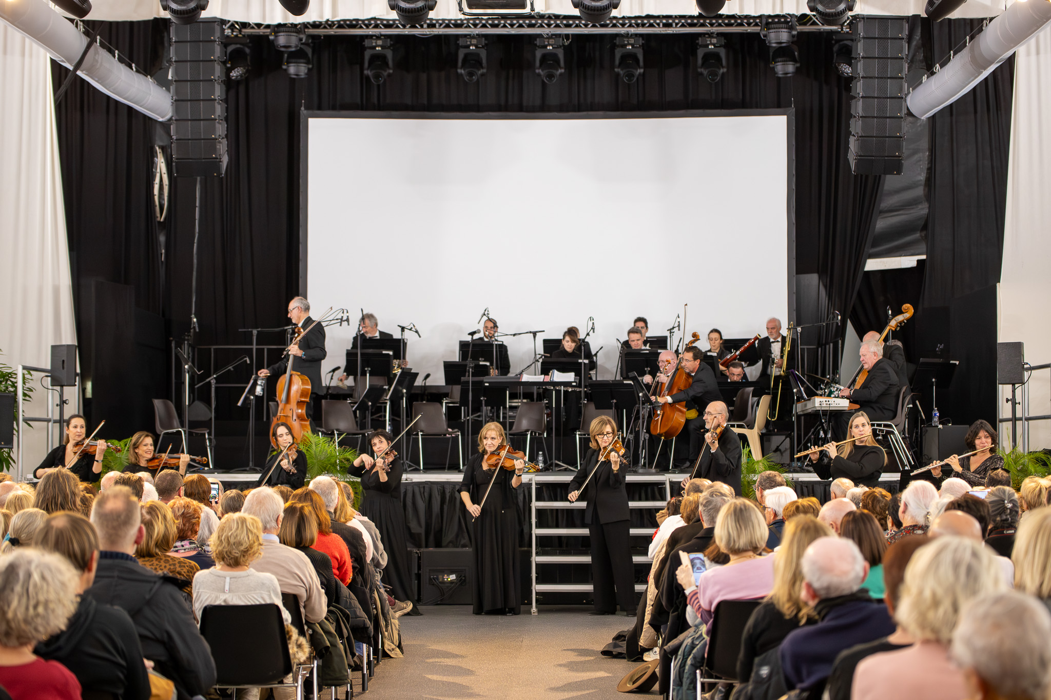 location salle éphémère structure polygonale espace concept