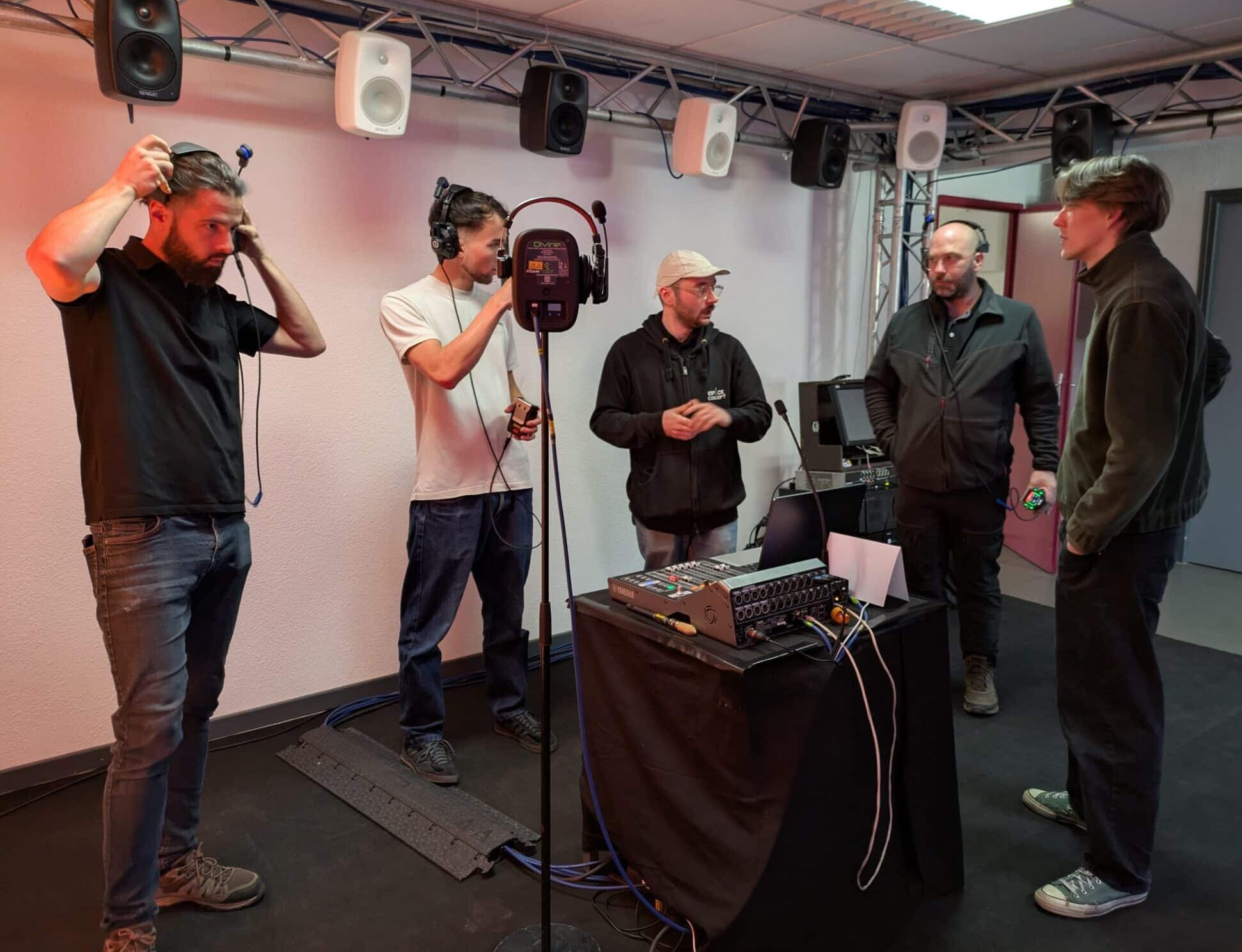 Découvrez les intercoms solidcom Hollyland chez espace concept C1 PRO MI1 PRO H1