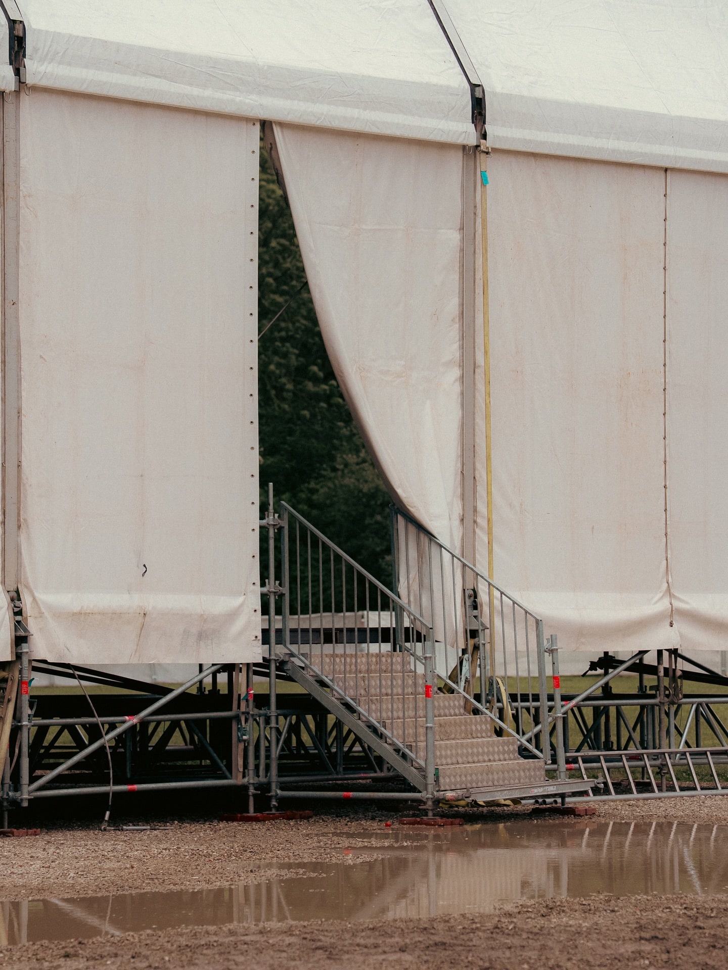 montage escalier festival les moissons rock par Espace Concept